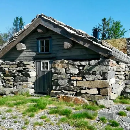 Cozy Mountain In With Stunning Views Flå