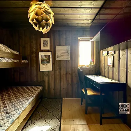 Cozy Mountain In With Stunning Views *