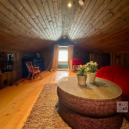 Cozy Mountain In With Stunning Views * Flå